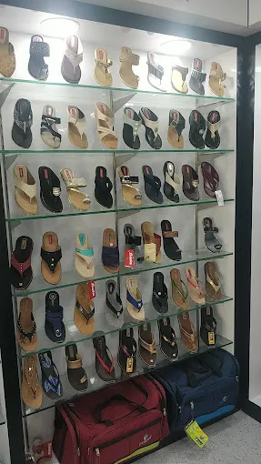 The Metro Shoes & Bags